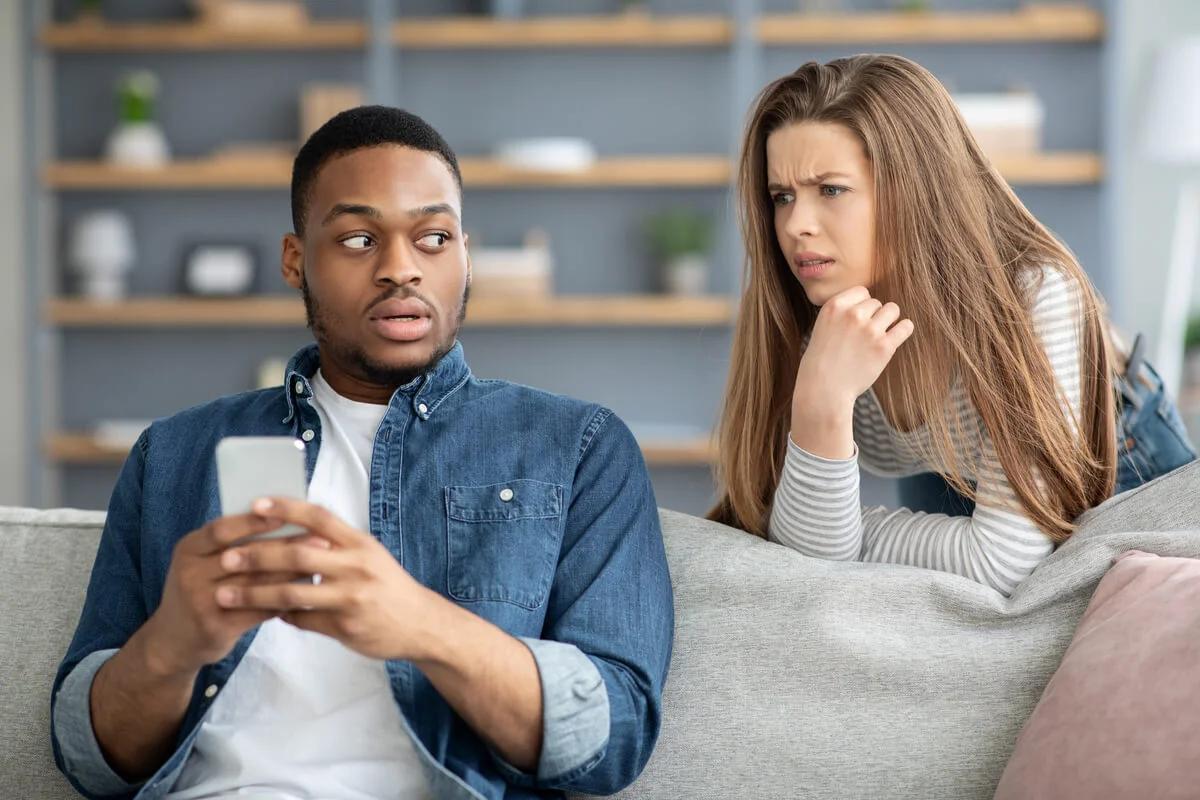 capturas de pantalla de infidelidad - Qué hacer si tu pareja te es infiel por internet